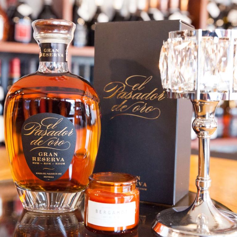 Akciový balík 3 rumov El Pasador de Oro, darčekové boxy, 3x0,7 l, 4050