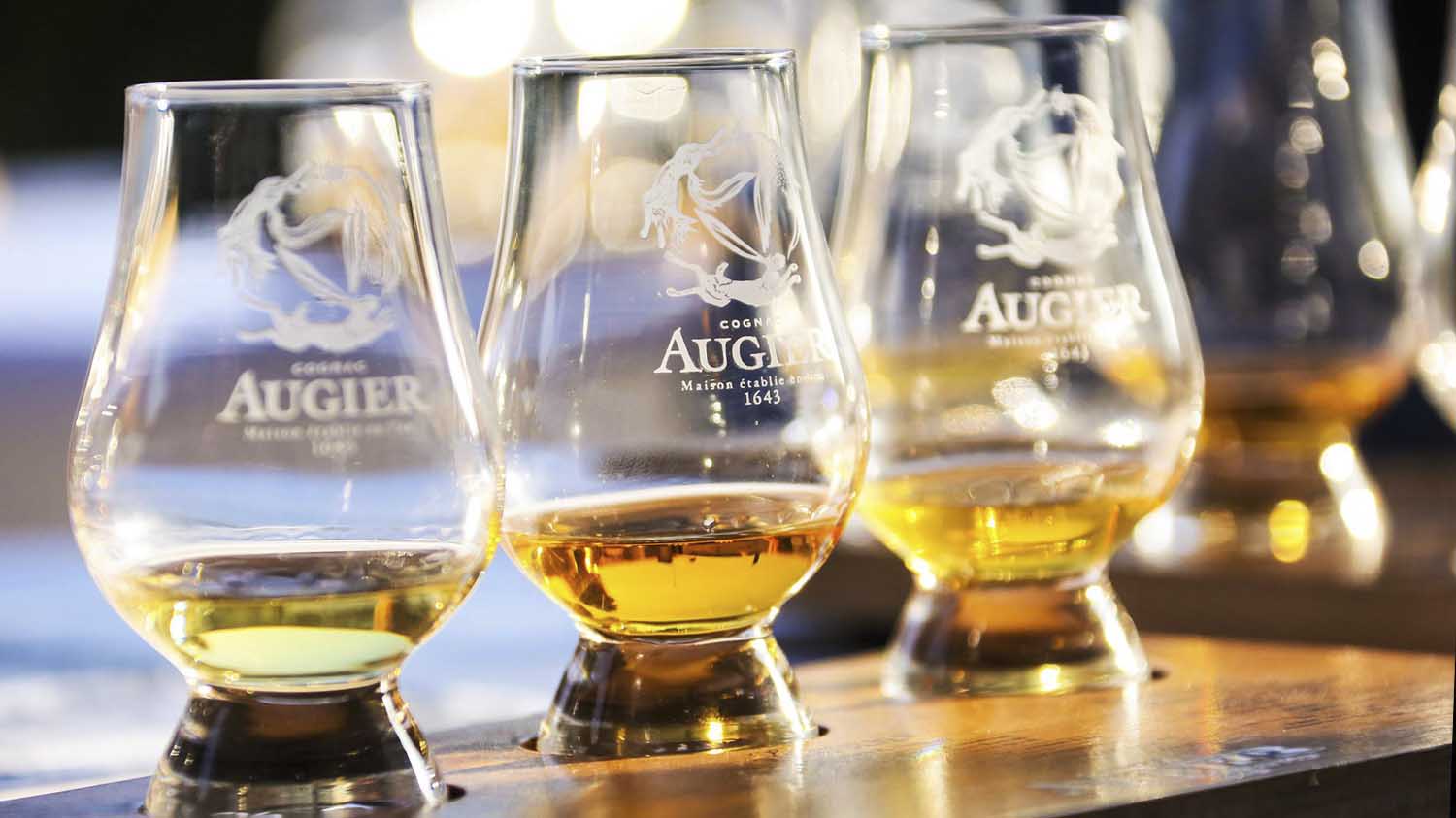 Traja mušketieri: vyskúšajte koňak z najstaršieho francúzskeho „Cognac House“