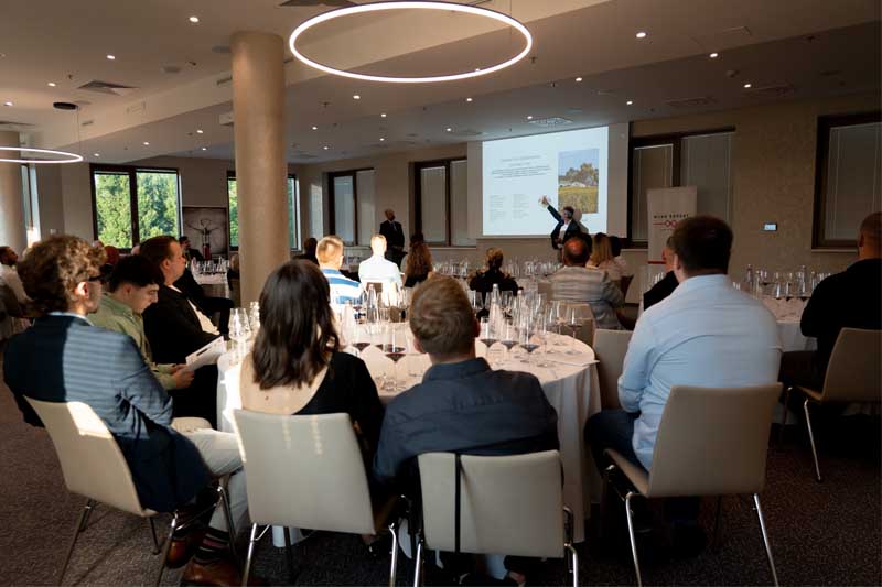 MasterClass Wine Expert